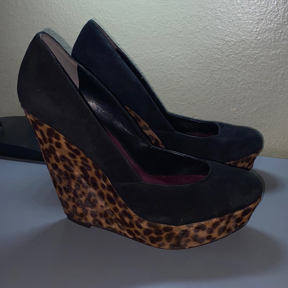 Nine West Suede Black Leopard Wedge Heels 🐆